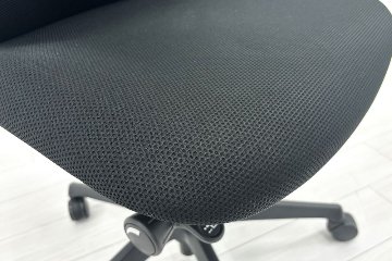 オカムラ シルフィーチェア 中古 ハイバック 肘無 OKAMURA Sylphy クッション 中古オフィス家具 ブラックの画像