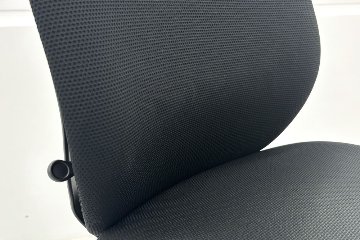 オカムラ シルフィーチェア 中古 ハイバック 肘無 OKAMURA Sylphy クッション 中古オフィス家具 ブラックの画像