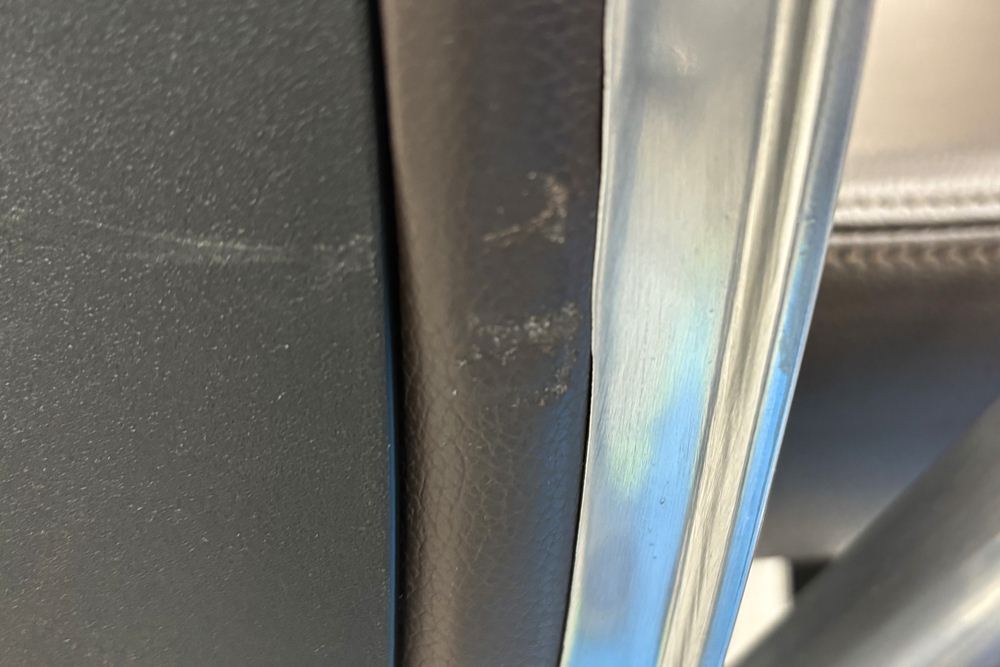 ノール Knoll ノル リミックスチェア 中古 2020年製 ハイバック アルミループ肘 アルミミラー脚 ブラウン レザーの画像