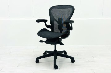 【展示品】 ハーマンミラー アーロンチェア リマスタード Bサイズ フル装備 中古 Herman Miller Aeron Chairs 中古オフィス家具 グラファイトの画像