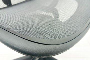 【展示品】 ハーマンミラー アーロンチェア リマスタード Bサイズ フル装備 中古 Herman Miller Aeron Chairs 中古オフィス家具 グラファイトの画像