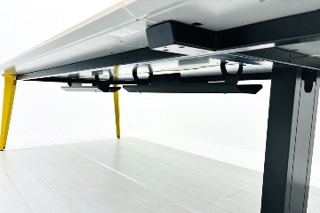 オカムラ ライブス ワークテーブル 中古 【両面2連2400+1200】フリーアドレス Lives Work Table 中古オフィス家具 3600/1400/720の画像