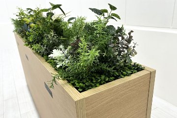 コクヨ グリーンフォーワークスペース プラントボックス 造花付き 中古 フェイクグリーン 間地切り 中古オフィス家具 フラワースタンド 1800/300/750の画像