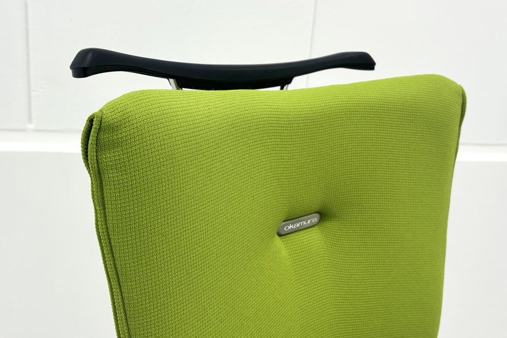 フィーゴチェア オカムラ フィーゴ 中古 オフィスチェア ライムグリーン ミドルバック  中古オフィス家具の画像