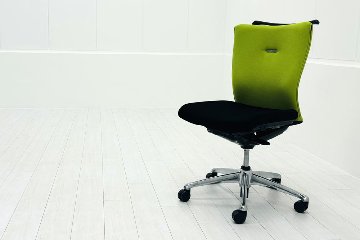 フィーゴチェア オカムラ フィーゴ 中古 オフィスチェア ライムグリーン ミドルバック  中古オフィス家具の画像