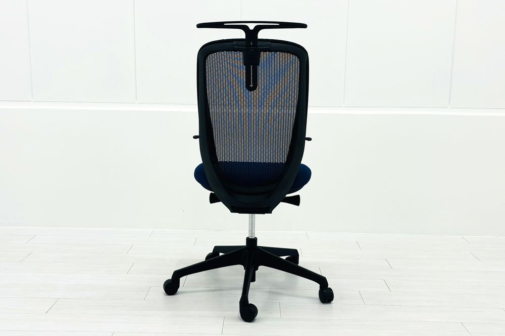 オカムラ シルフィーチェア 中古 2017年製 ハイバック 肘無 OKAMURA Sylphy 中古オフィス家具 ミディアムブルーの画像