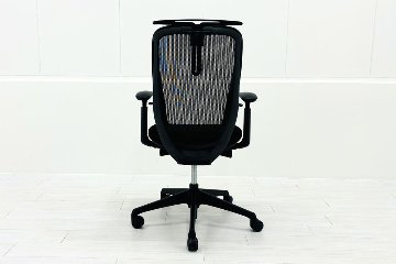 オカムラ シルフィーチェア 中古 2016年製 ハイバック 可動肘 OKAMURA Sylphy 中古オフィス家具 ブラックの画像