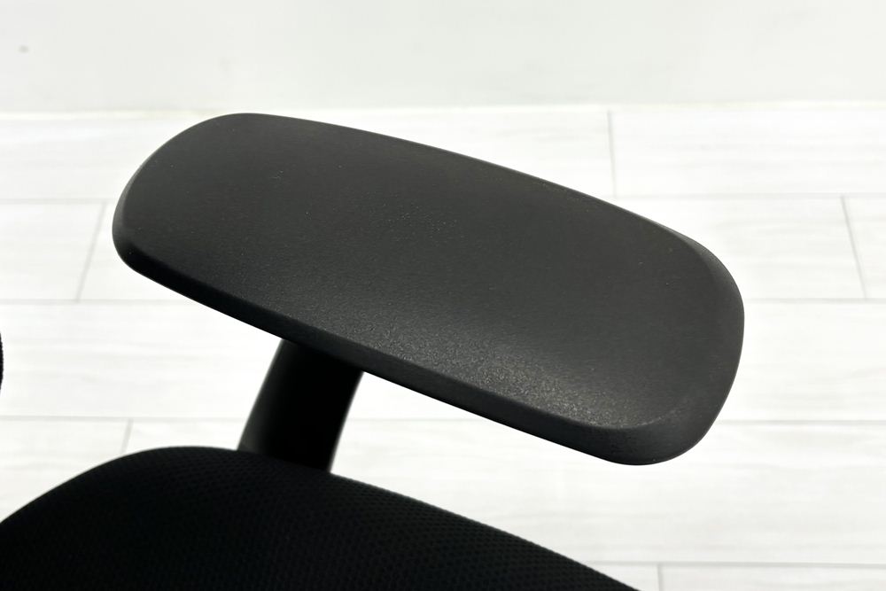 オカムラ シルフィーチェア 中古 2016年製 ハイバック 固定肘 OKAMURA Sylphy 中古オフィス家具 ブラックの画像