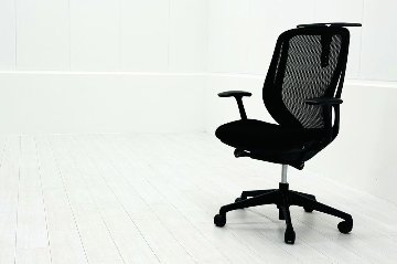 オカムラ シルフィーチェア 中古 2016年製 ハイバック 固定肘 OKAMURA Sylphy 中古オフィス家具 ブラックの画像