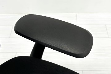 オカムラ シルフィーチェア 中古 2016年製 ハイバック 固定肘 OKAMURA Sylphy 中古オフィス家具 ブラックの画像