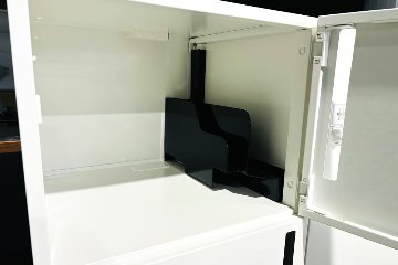 オカムラ 8人用ロッカー 中古 2列4段+下段シェルフ メール投函口 中古オフィス家具 900/450/1810 ホワイト ダイヤル錠の画像