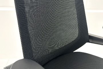 イトーキ ノートチェア 2021年製 中古 ハイバック ブラック 可動肘 アジャスタブル肘 ITOKI nort 中古オフィス家具の画像