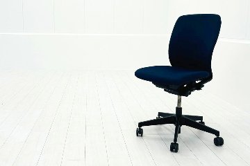 イトーキ フルゴチェア 中古 ITOKI fulgo 肘無 ローバック 事務椅子 中古オフィス家具 ネイビーブルーの画像