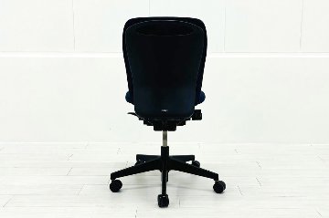 イトーキ フルゴチェア 中古 ITOKI fulgo 肘無 ローバック 事務椅子 中古オフィス家具 ネイビーブルーの画像