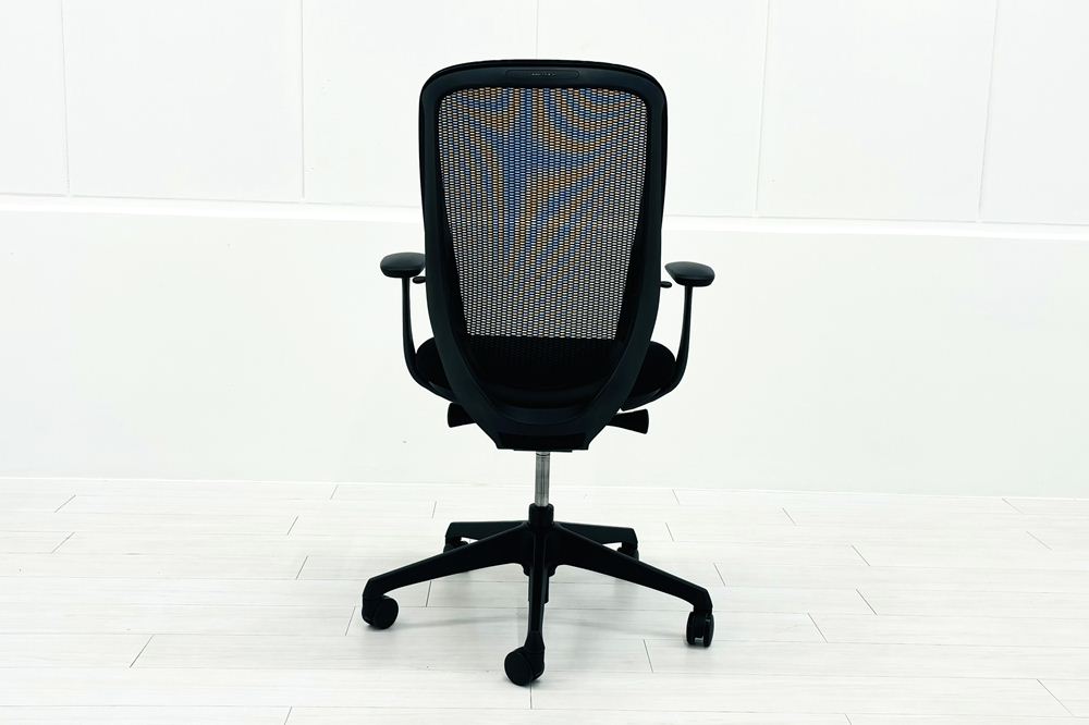 オカムラ シルフィーチェア 中古 ハイバック 固定肘 OKAMURA Sylphy 中古オフィス家具 ブラックの画像