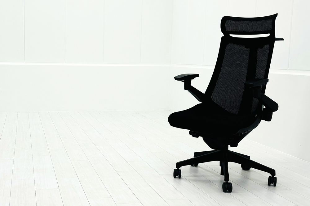 イトーキ アクトチェア 2019年製 中古 エクストラハイバック Act 事務椅子 ITOKI 中古オフィス家具 ブラックの画像
