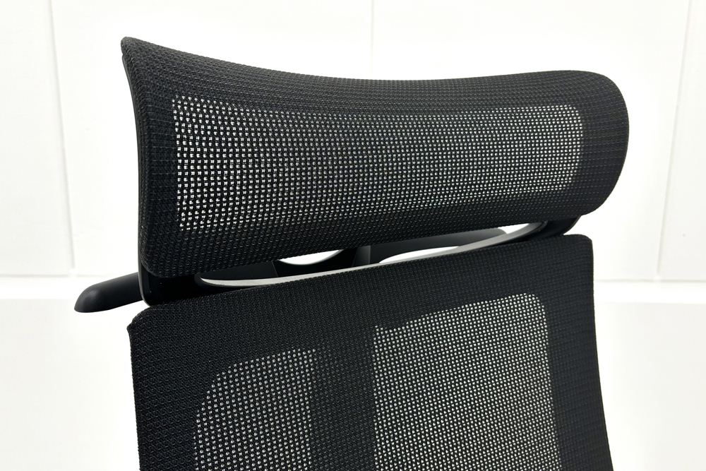 イトーキ アクトチェア 2019年製 中古 エクストラハイバック Act 事務椅子 ITOKI 中古オフィス家具 ブラックの画像