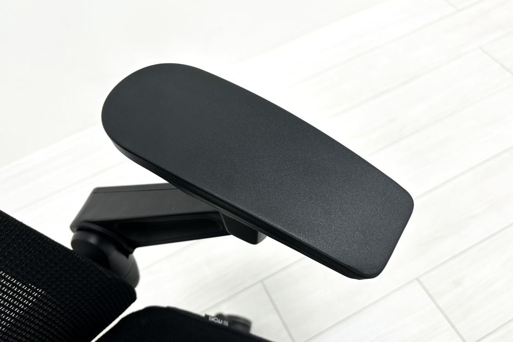 イトーキ アクトチェア 2019年製 中古 エクストラハイバック Act 事務椅子 ITOKI 中古オフィス家具 ブラックの画像