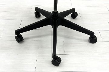 イトーキ アクトチェア 2019年製 中古 エクストラハイバック Act 事務椅子 ITOKI 中古オフィス家具 ブラックの画像