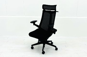 イトーキ アクトチェア 2019年製 中古 エクストラハイバック Act 事務椅子 ITOKI 中古オフィス家具 ブラックの画像
