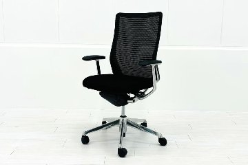 コーラルチェア ハイバック オカムラ 中古 背メッシュ 固定肘 中古オフィス家具 中古チェア Choral ブラックの画像