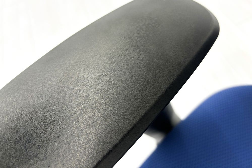 オカムラ シルフィーチェア 中古 2019年製 エクストラハイバック 可動肘 OKAMURA Sylphy 中古オフィス家具 ミディアムブルーの画像