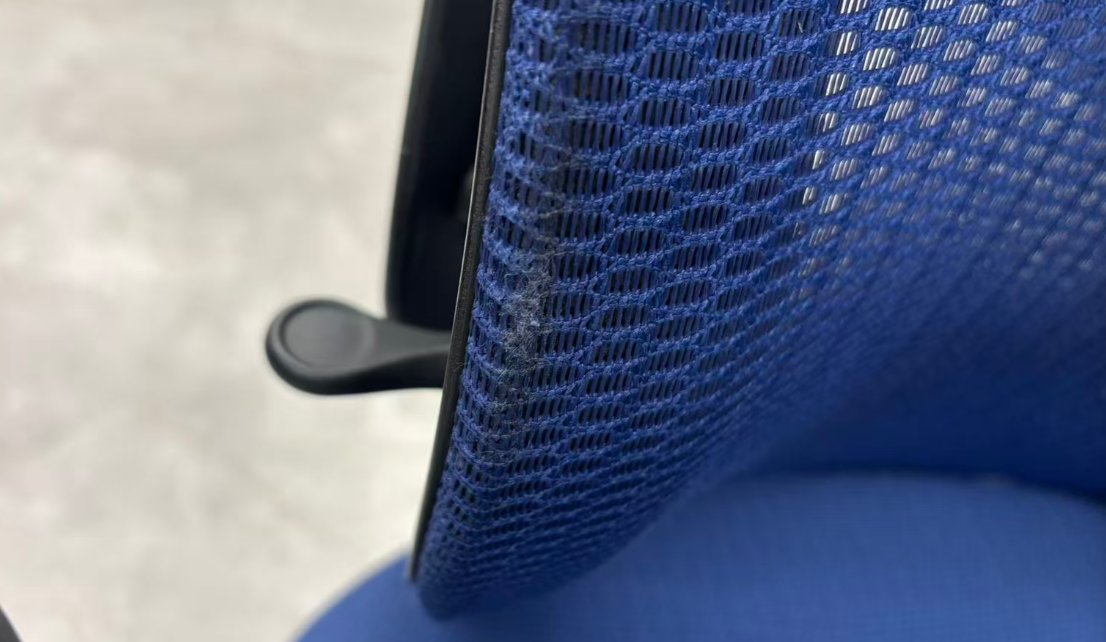 【ポリッシュ脚ピカピカ磨き有！】オカムラ シルフィーチェア 中古 2019年製 エクストラハイバック 可動肘 OKAMURA Sylphy 中古オフィス家具 ミディアムブルーの画像