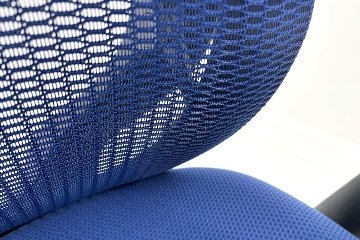 オカムラ シルフィーチェア 中古 2019年製 エクストラハイバック 可動肘 OKAMURA Sylphy 中古オフィス家具 ミディアムブルーの画像