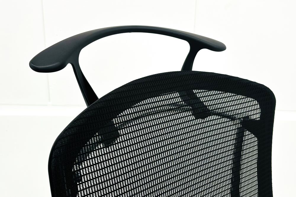 オカムラ コンテッサセコンダ Contessa seconda 2018年製 中古 高機能チェア 中古オフィス家具 ブラックの画像