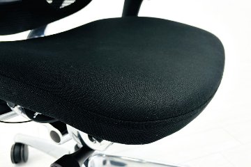オカムラ コンテッサセコンダ Contessa seconda 2018年製 中古 高機能チェア 中古オフィス家具 ブラックの画像