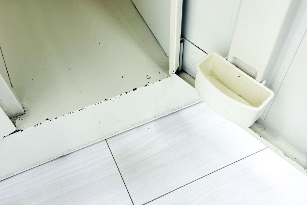 オカムラ FZロッカー 4人用ロッカー スチールロッカー 中古 縦長ロッカー 収納家具 中古オフィス家具 シリンダー錠 900/515/1790の画像