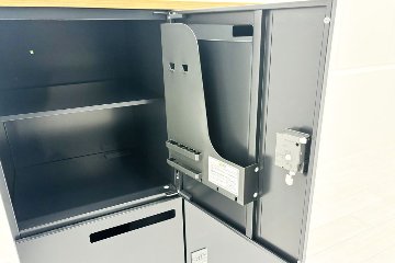 4人用ロッカー 中古 コクヨ ブラック エディア パーソナルロッカー 中古オフィス家具 ダイヤル錠 900/450/1130の画像