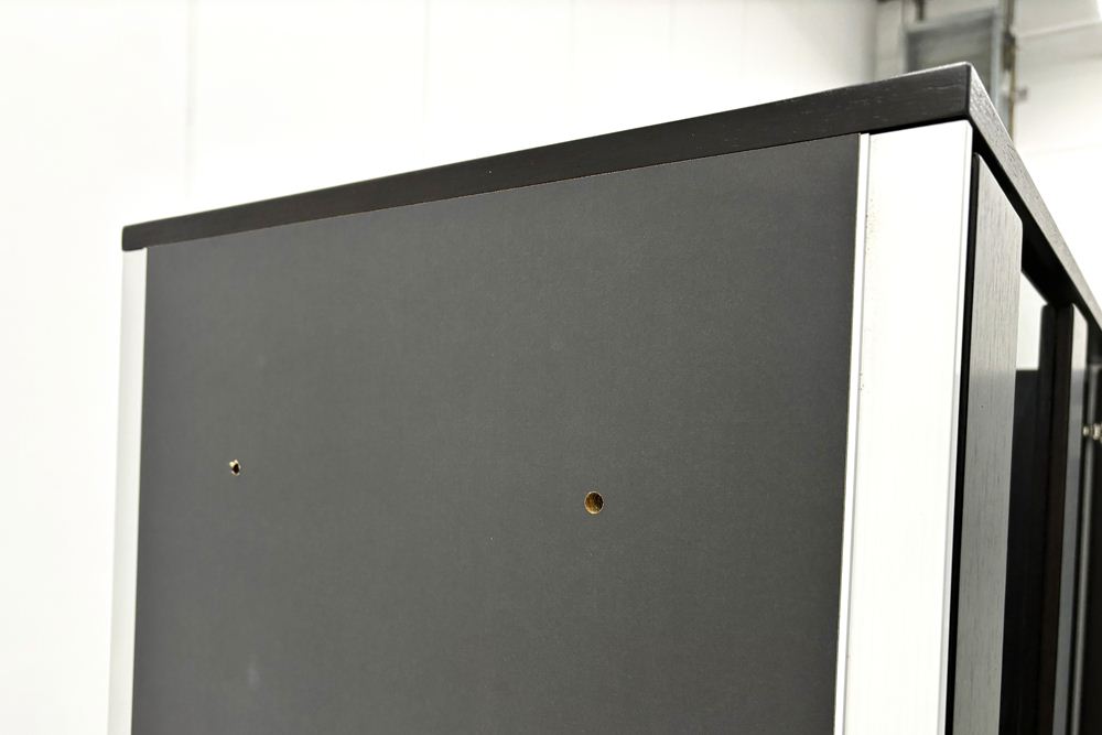 オカムラ ガラス書庫 ガラス書架 収納家具 中古書架 中古オフィス家具 役員収納家具 920/450/1800の画像