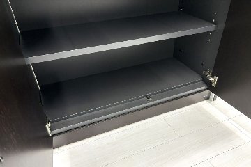 オカムラ ガラス書庫 ガラス書架 収納家具 中古書架 中古オフィス家具 役員収納家具 920/450/1800の画像