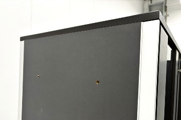 オカムラ ガラス書庫 ガラス書架 収納家具 中古書架 中古オフィス家具 役員収納家具 920/450/1800の画像