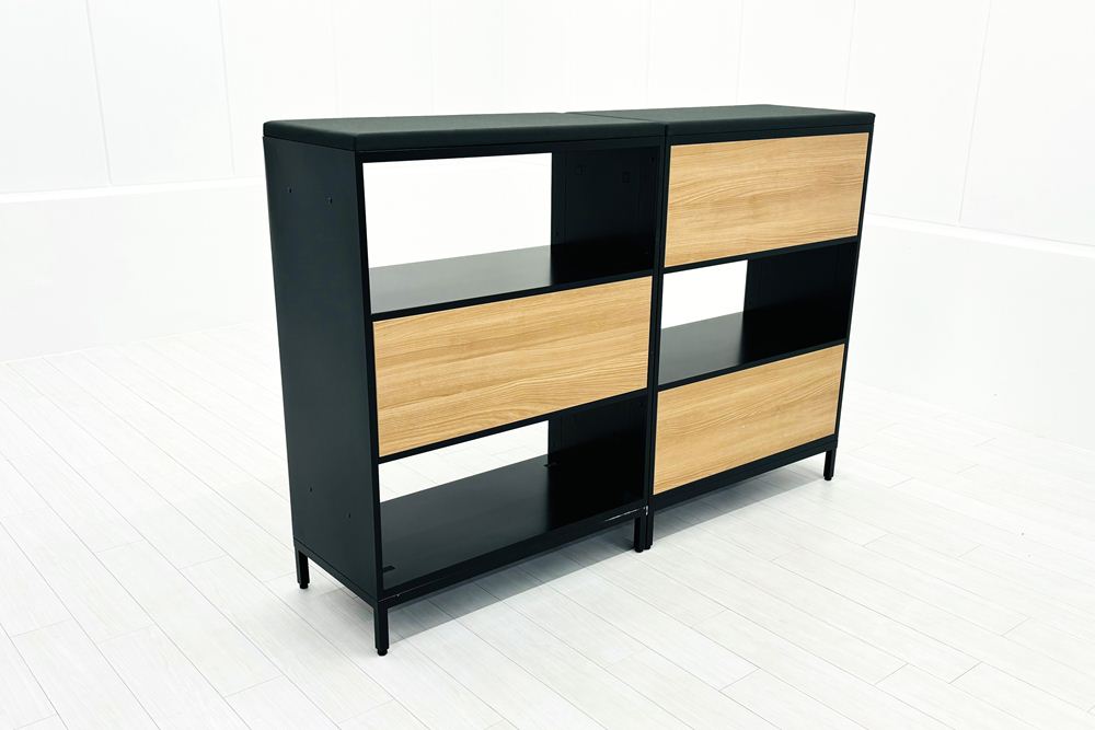 【2台セット】 コクヨ エディア 中古 木目パネル付き オープン書庫 スチールキャビネット 収納家具 中古オフィス家具 ブラック 900/450/1240の画像