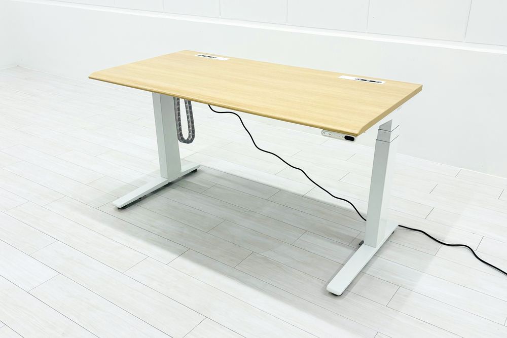 オカムラ　電動昇降デスク　スイフト　13-0663 Amazon | オカムラ スイフトライト 電動昇降デスク スタンディング