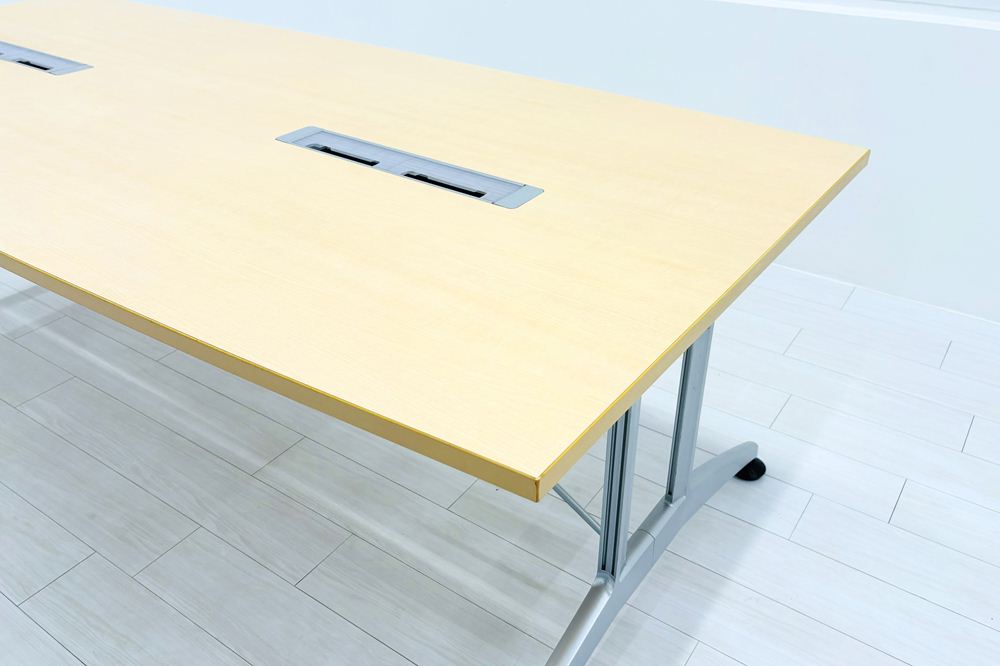 舟形天板 プラス PULS ミーティングテーブル 中古 小型会議テーブル 中古オフィス家具 2200/1000/720の画像