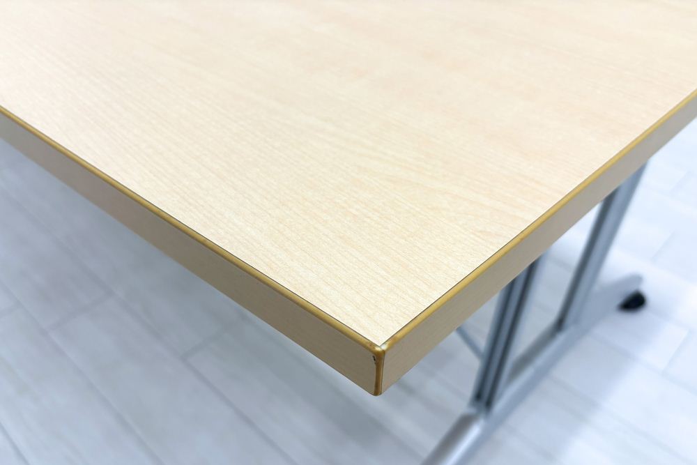 舟形天板 プラス PULS ミーティングテーブル 中古 小型会議テーブル 中古オフィス家具 2200/1000/720の画像