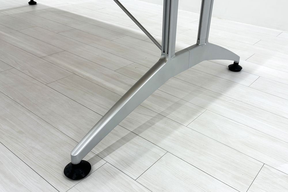 舟形天板 プラス PULS ミーティングテーブル 中古 小型会議テーブル 中古オフィス家具 2200/1000/720の画像