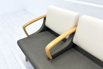 ロビーチェア オリバー oliver 中古 3人掛けチェア ロビーチェア 医療用家具 病院椅子 病院チェア 応接椅子 中古オフィス家具 1770/620/780の画像