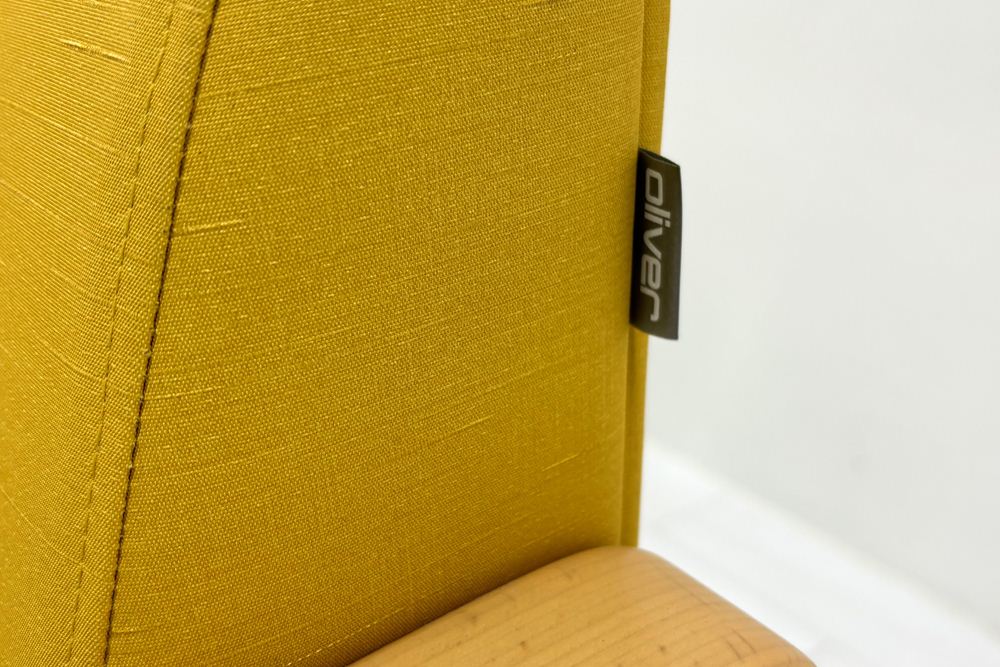 ロビーチェア オリバー oliver 中古 3人掛けチェア 医療用家具 ロビーソファ 病院椅子 病院チェア 応接椅子 中古オフィス家具 1770/620/780の画像