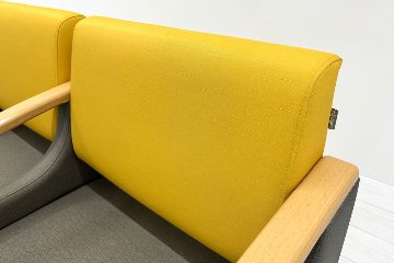 ロビーチェア オリバー oliver 中古 3人掛けチェア 医療用家具 ロビーソファ 病院椅子 病院チェア 応接椅子 中古オフィス家具 1770/620/780の画像