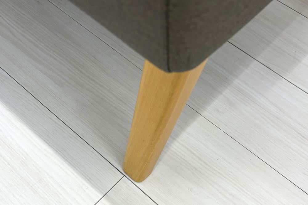 ロビーチェア オリバー oliver 中古 2人掛けチェア ロビーチェア 医療用家具 応接椅子 病院椅子 病院チェア 中古オフィス家具 1200/620/780の画像