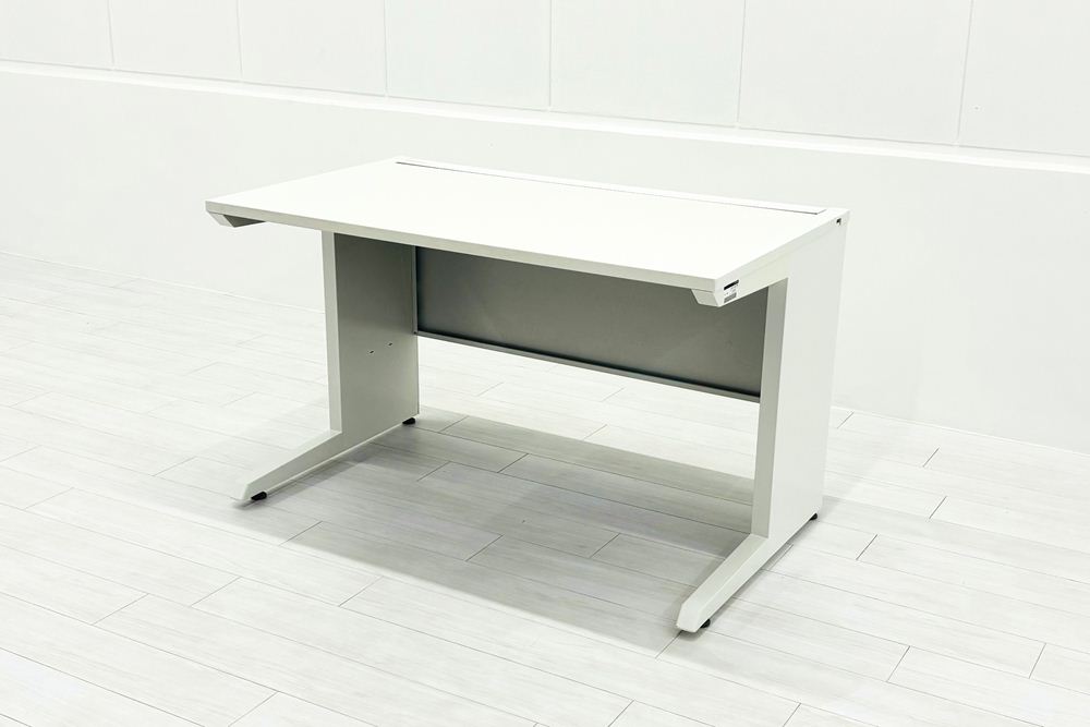 平机 幅1200 中古 平デスク イトーキ CZR 中古机 平デスク 事務机 中古オフィス家具 ホワイト 1200/700/720の画像