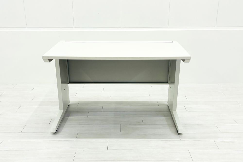 平机 幅1200 中古 平デスク イトーキ CZR 中古机 平デスク 事務机 中古オフィス家具 ホワイト 1200/700/720の画像