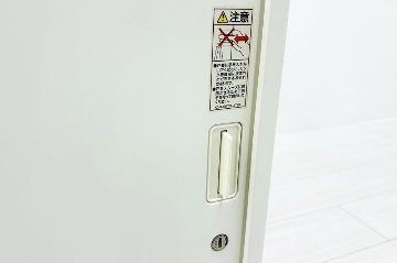 引き違い書庫 スチール スライド書庫 中古 オカムラ 中古キャビネット スチール書庫 中古オフィス家具 ホワイト 900/450/710の画像