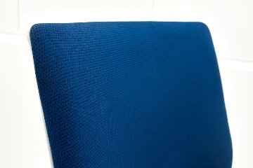 コクヨ ウィザードチェア 肘無 中古 ウィザード2 ローバック 中古オフィス家具 KOKUYO Wizard ブルーの画像