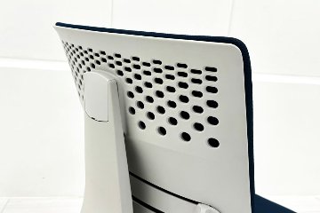 コクヨ ウィザードチェア 肘無 中古 ウィザード2 ローバック 中古オフィス家具 KOKUYO Wizard ブルーの画像