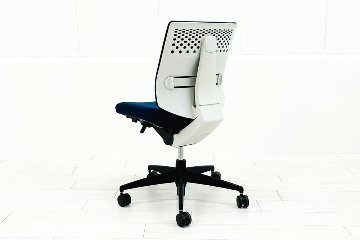コクヨ ウィザードチェア 肘無 中古 ウィザード2 ローバック 中古オフィス家具 KOKUYO Wizard ブルーの画像